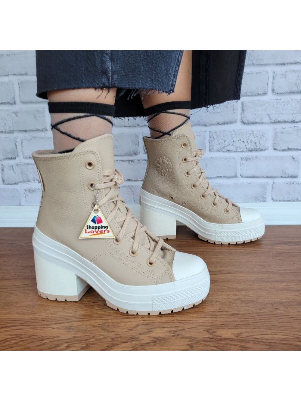 ⭐Converse Chuck 70 De Luxe Platform Weatherized Leather 12.5 Women Shoes A12345C